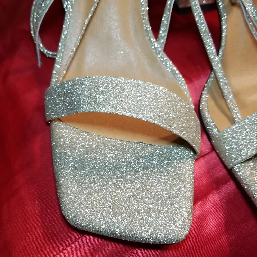 NWOT sparkle glitter gold tie at ankle 2 7/8 ,inch heel  size 10